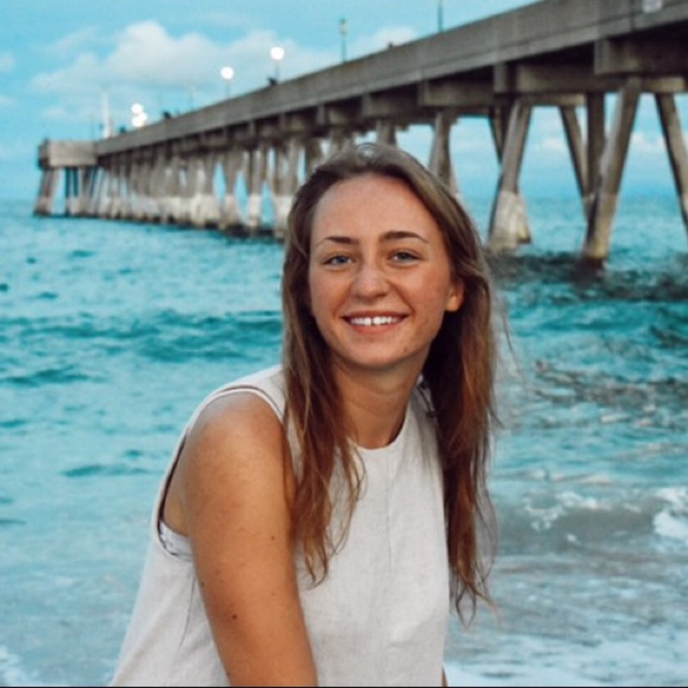 Meet your Posher, Ariana